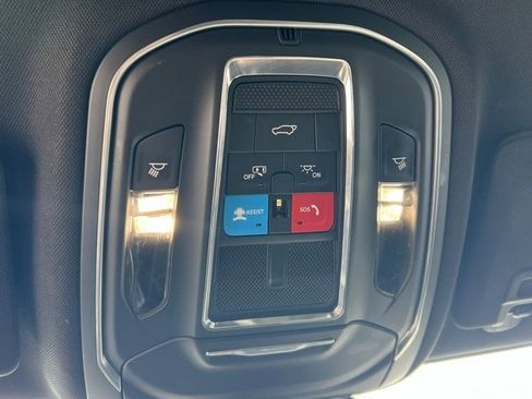 Certified 2023 Jeep Grand Cherokee L Laredo image 18