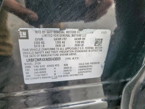 Certified 2022 Buick Envision Essence w/ Sport Touring Package image 25