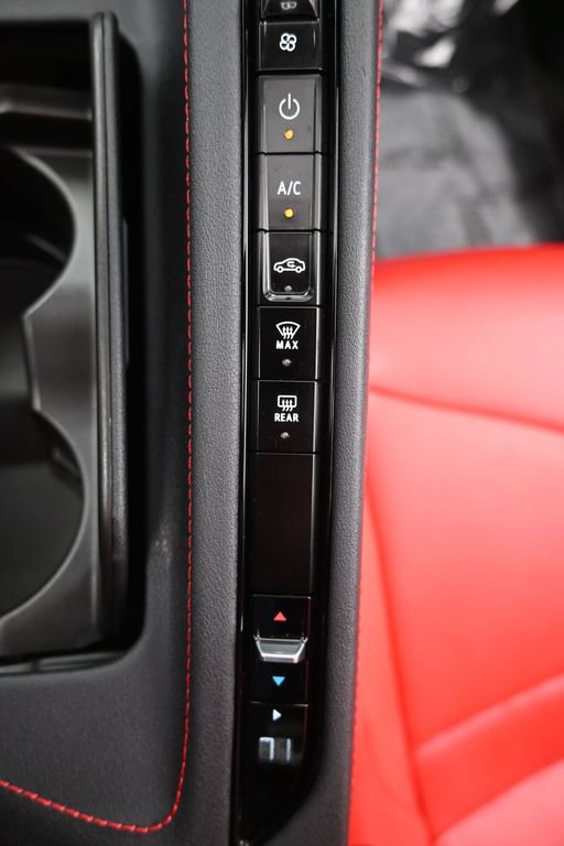 Used 2024 Chevrolet Corvette Stingray Coupe RWD image 29