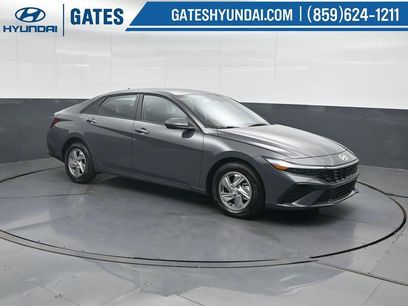 New 2026 Hyundai Elantra SE