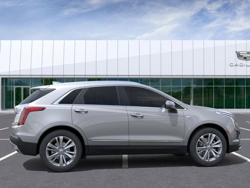 Used 2025 Cadillac XT5 Premium Luxury w/ Technology Package FWD image 2