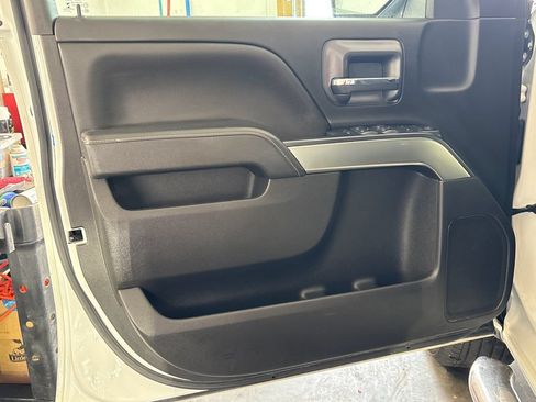 Used 2019 Chevrolet Silverado 1500 LT w/ All Star Edition AWD/4WD image 12