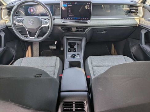 Used 2025 Volkswagen Tiguan S FWD image 2