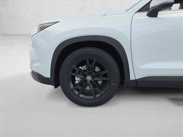 New 2026 Toyota Grand Highlander FWD image 10