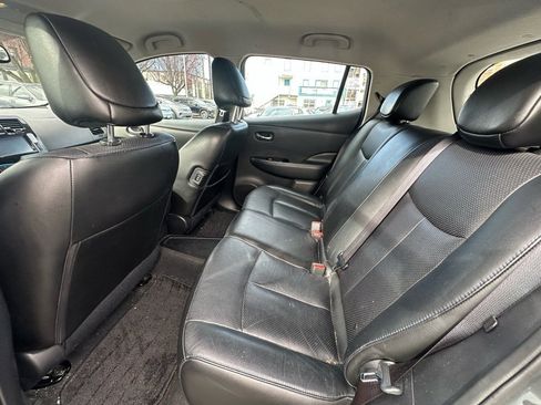 Used 2015 Nissan Leaf SL image 10