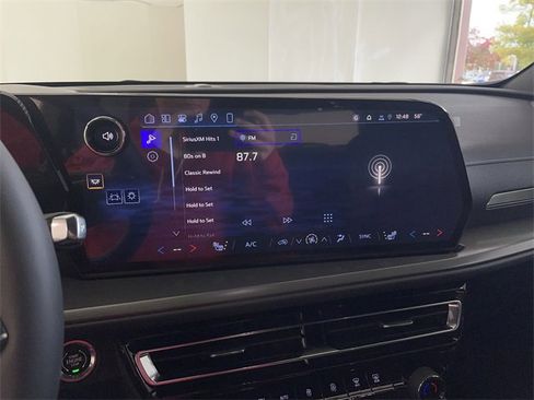 New 2026 Chevrolet Traverse LT w/ Sun and Wheel Package image 29