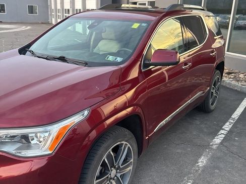 Used 2018 GMC Acadia Denali w/ Technology Package image 4