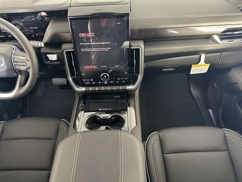 New 2026 GMC Yukon XL Elevation image 18