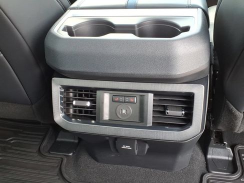 Used 2025 Ford F350 Platinum w/ FX4 Off-Road Package AWD/4WD image 17