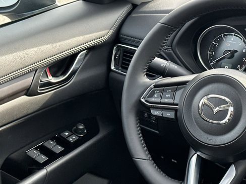 New 2025 MAZDA CX-5 AWD 2.5 S w/ Preferred Package image 19