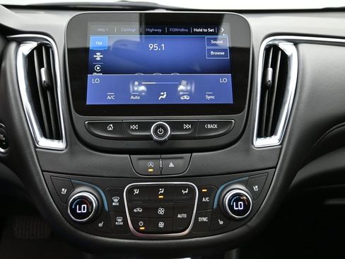 Certified 2024 Chevrolet Malibu LT image 16