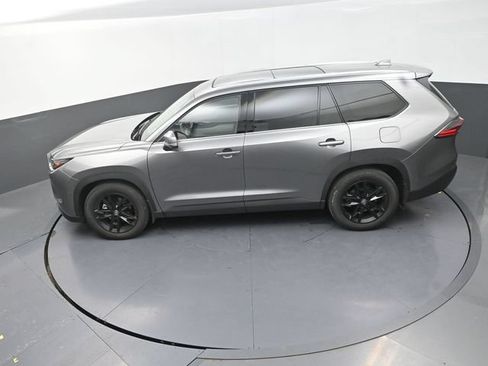 Used 2026 Toyota Grand Highlander AWD image 27