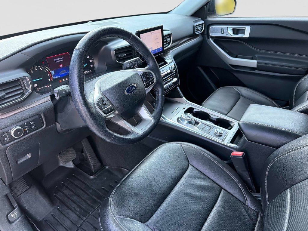 Used 2021 Ford Explorer Limited w/ Hybrid Equipment Group 310A AWD/4WD image 24