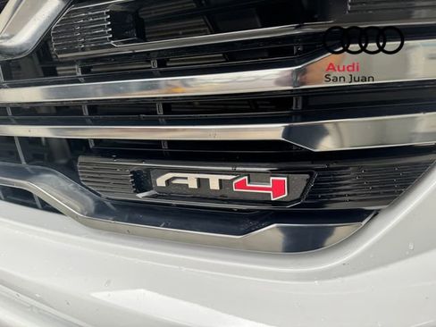 Used 2022 GMC Sierra 1500 AT4 w/ AT4 Premium Package image 5