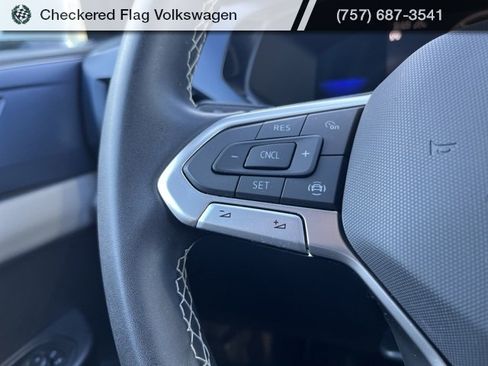 Used 2022 Volkswagen Taos SE image 36