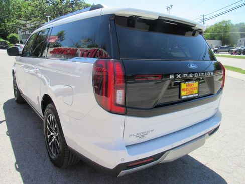Used 2025 Ford Expedition Max Platinum AWD/4WD image 11