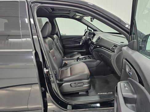 Used 2022 Honda Ridgeline Black Edition image 18