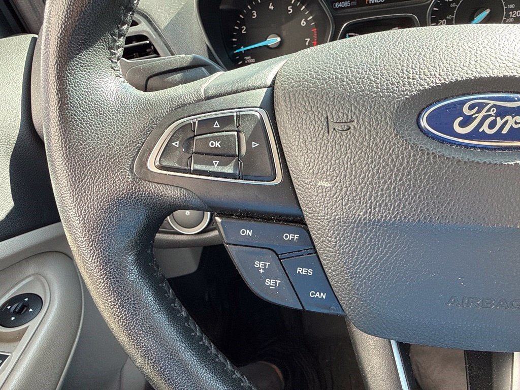 Used 2019 Ford Escape Titanium FWD image 14