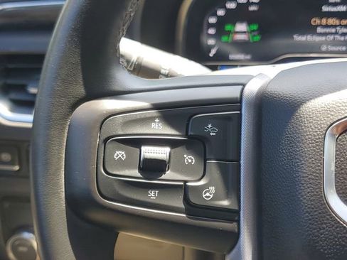 Used 2023 GMC Yukon XL SLT w/ SLT Premium Package RWD image 25