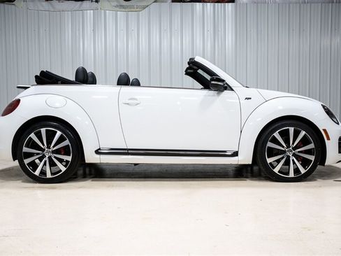 Used 2014 Volkswagen Beetle R-Line FWD image 15