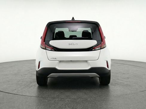 Used 2025 Kia Soul LX w/ LX Technology Package image 7