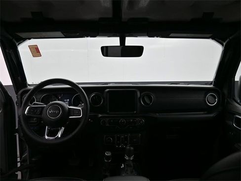 Used 2023 Jeep Wrangler Unlimited Sahara image 26