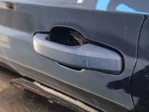 Used 2023 Chevrolet Silverado 1500 Custom image 20