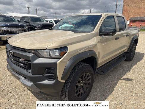 Used 2024 Chevrolet Colorado Trail Boss w/ Technology Package image 1