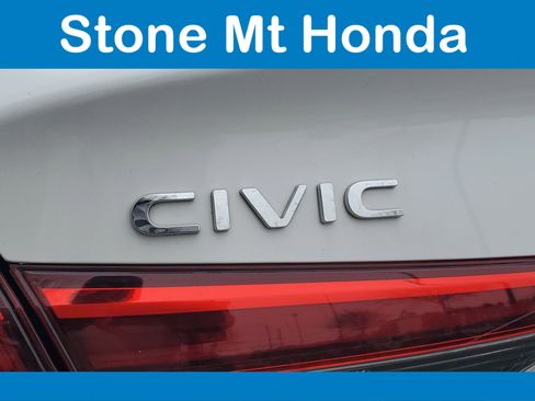 Used 2022 Honda Civic Sport image 8