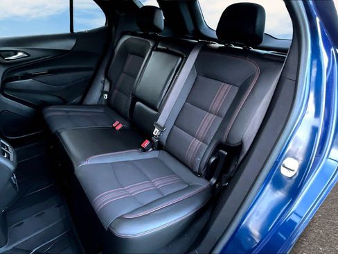 Used 2023 Chevrolet Equinox RS image 14