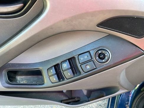 Used 2014 Hyundai Elantra SE FWD image 13