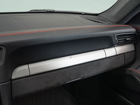 Used 2014 Porsche 911 GT3 RWD image 17