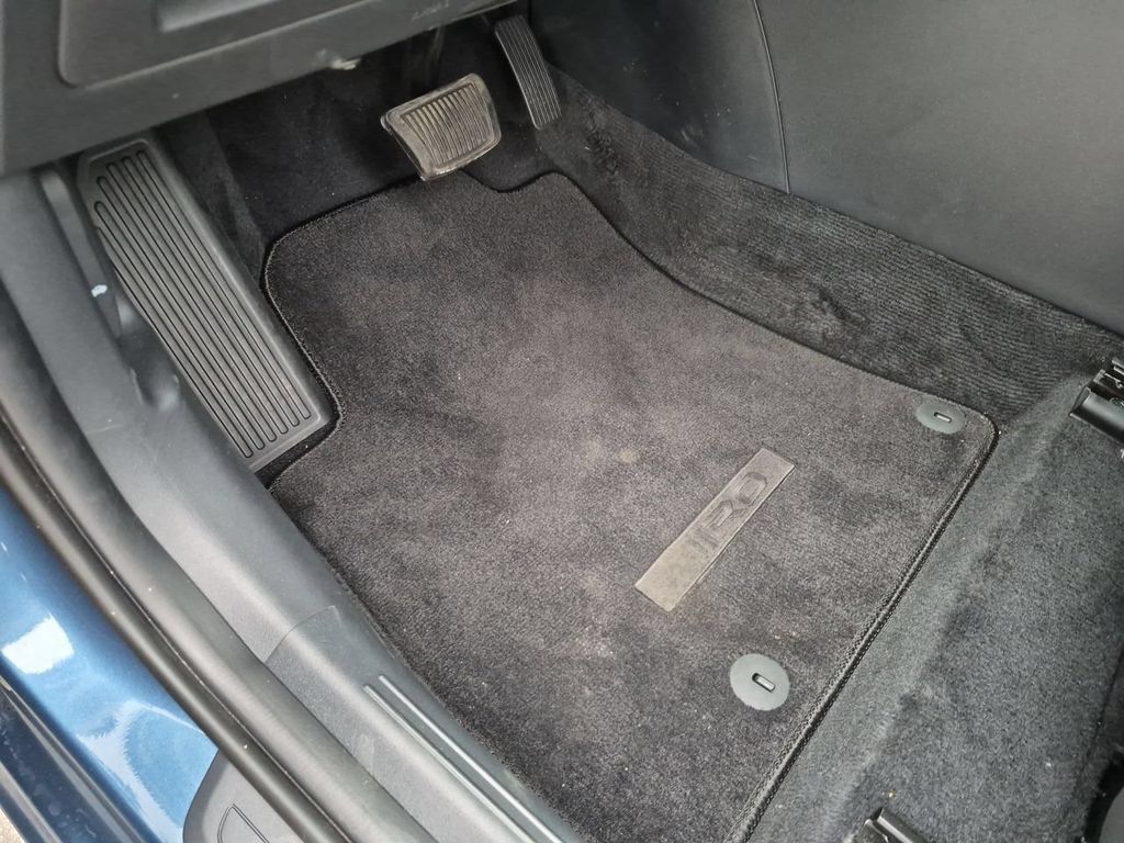 Certified 2025 Kia Niro EX FWD image 35