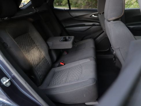 Used 2018 Chevrolet Equinox LT w/ Sun & Infotainment Package FWD image 27