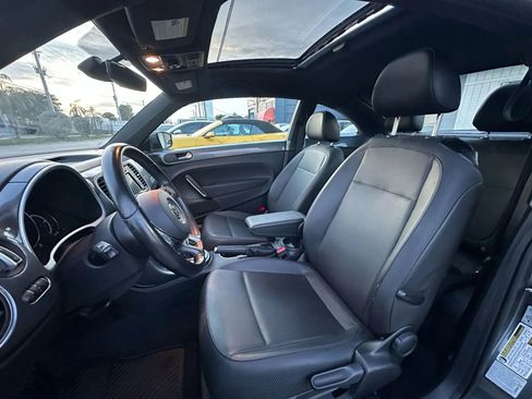 Used 2017 Volkswagen Beetle 1.8T SE image 11
