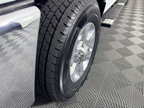 Used 2023 RAM 2500 Big Horn w/ Level 1 Equipment Group image 12