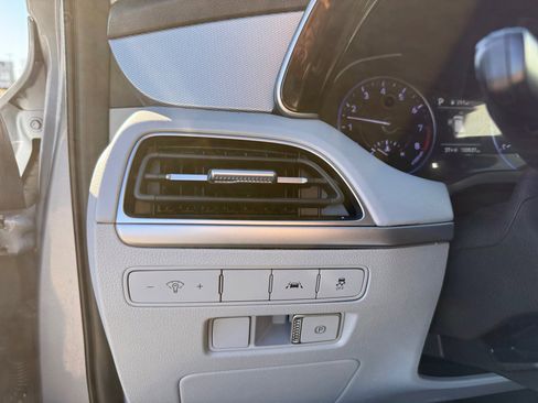 Used 2020 Hyundai Palisade SE image 19