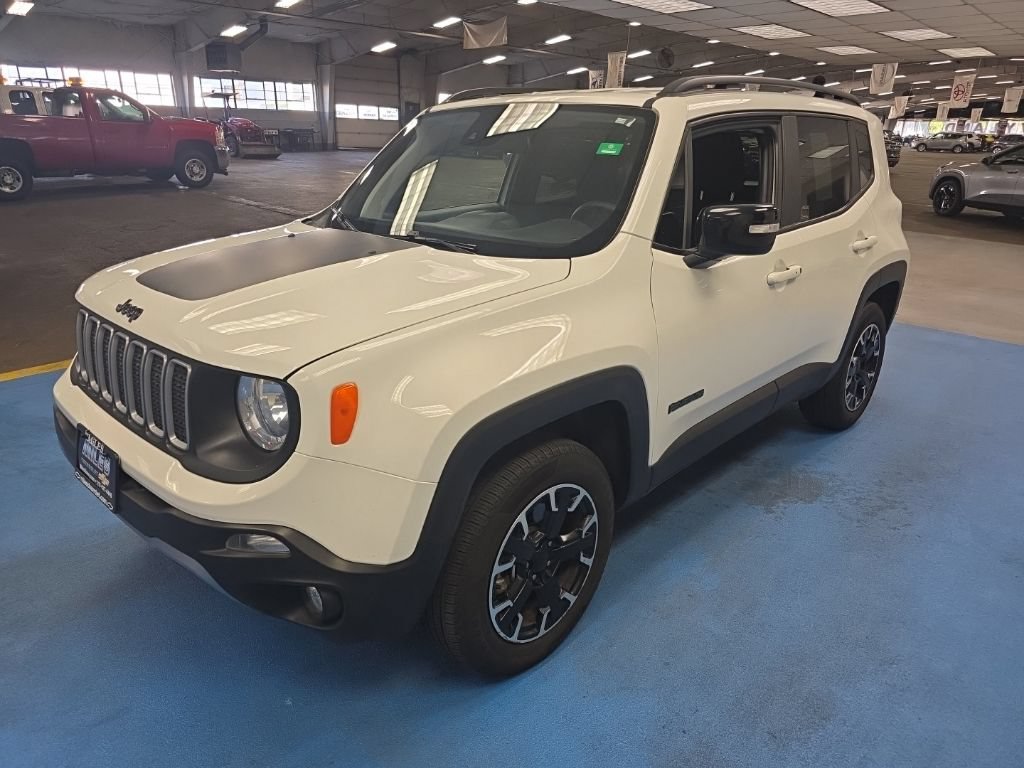 Used 2023 Jeep Renegade Latitude AWD/4WD image 14