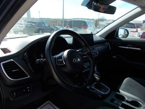 Used 2021 Kia Seltos SX image 13