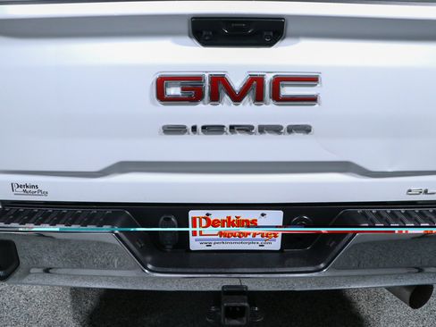Used 2023 GMC Sierra 2500 SLE AWD/4WD image 8