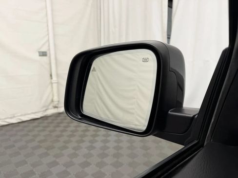 Used 2024 Dodge Durango GT AWD/4WD image 16