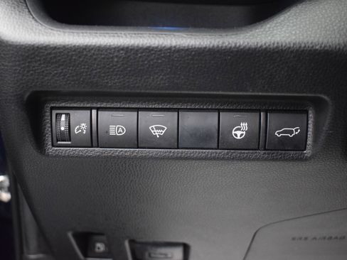 Used 2020 Toyota RAV4 XSE image 16