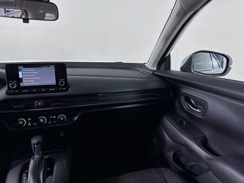 Used 2023 Honda HR-V LX image 22