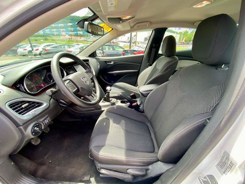 Used 2016 Dodge Dart SXT FWD image 12