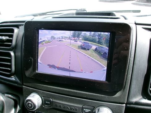 Used 2025 RAM ProMaster 2500 w/ Convenience Group FWD image 17