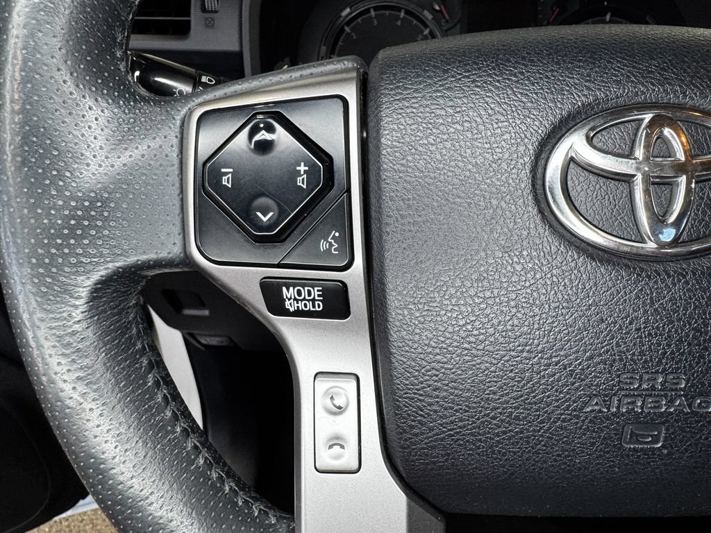 Used 2020 Toyota 4Runner SR5 Premium AWD/4WD image 17