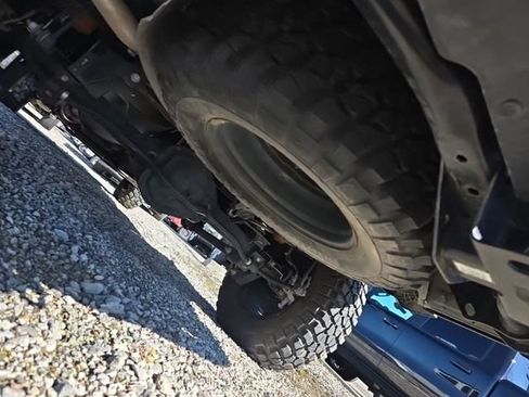 Used 2023 Jeep Gladiator Willys image 18