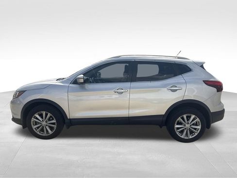 Used 2018 Nissan Rogue Sport SV FWD image 7