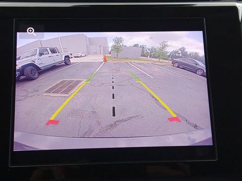 Used 2022 Jeep Grand Cherokee L Laredo w/ Luxury Tech Group I RWD image 9