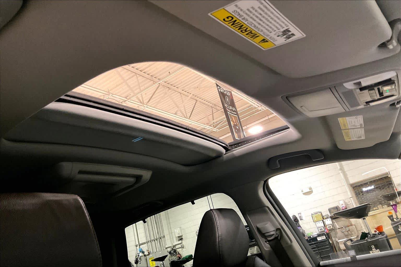 Used 2018 Acura MDX w/ Tech & Entertainment Pkg AWD/4WD image 14